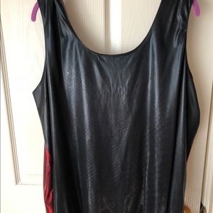 This is a 4-sides reversible top.